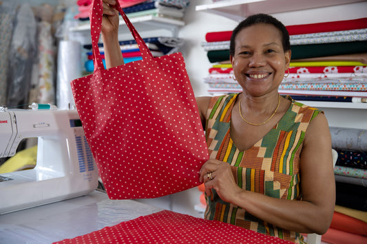 Comment enduire un tissu ? Tuto video facile