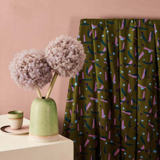 Tissu crêpe de viscose Java Ivy Green, création française, Atelier Brunette 10cm