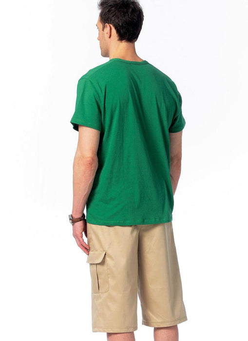 McCAll's 6973, Patron T-shirt et panta court homme à coudre.